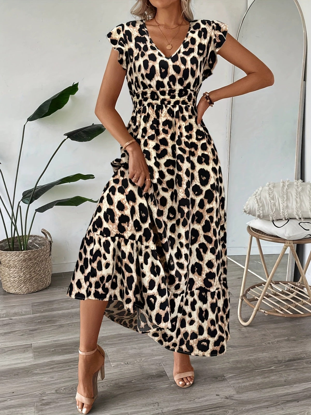 Ranika - Sleeveless Maxi Dress with V-Neckline